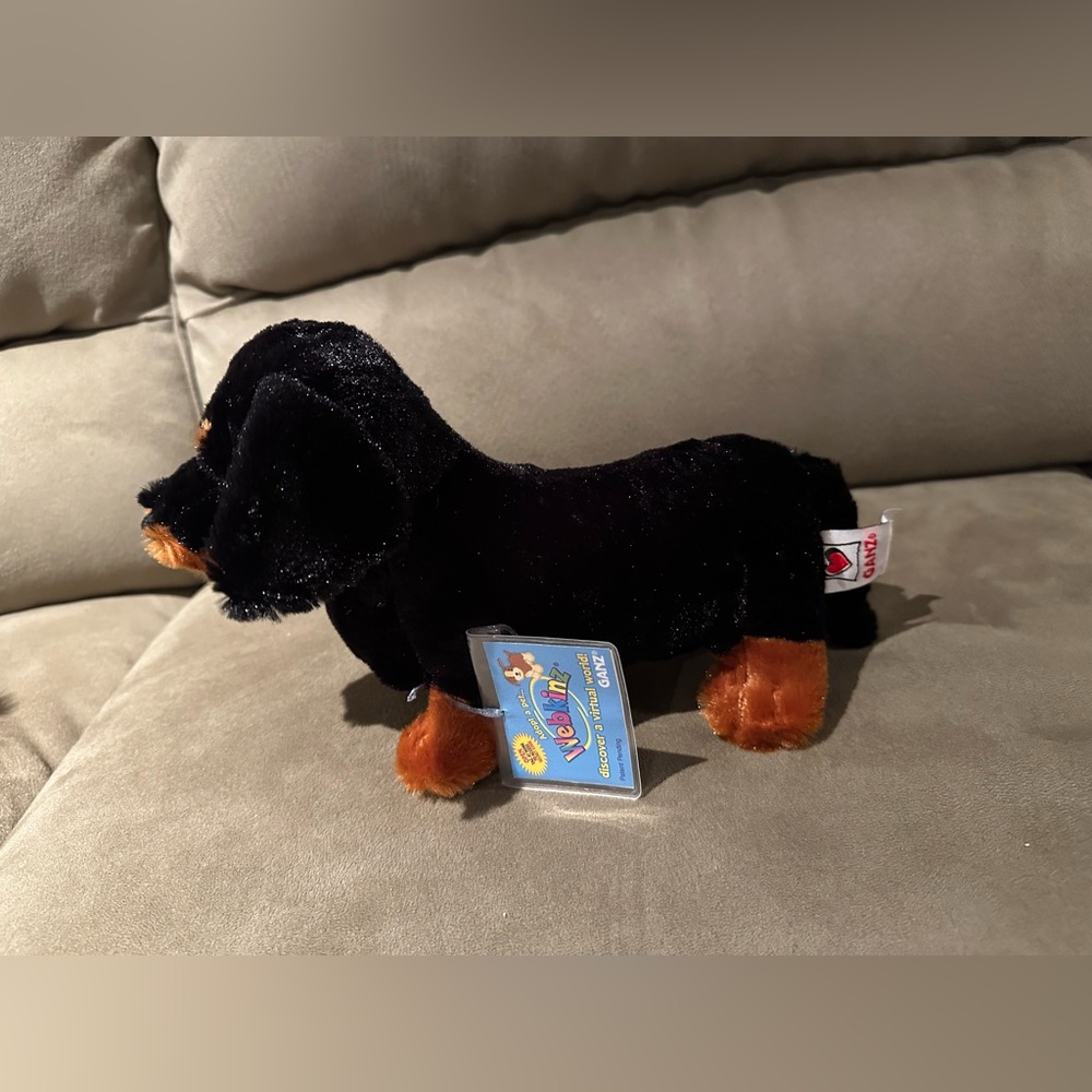 Webkinz Dachshund with sealed code - Picture 2 of 7